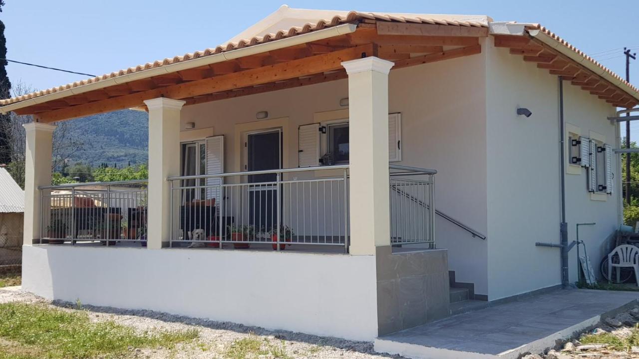 Casa Loukia Apartment Gastouri  Екстериор снимка