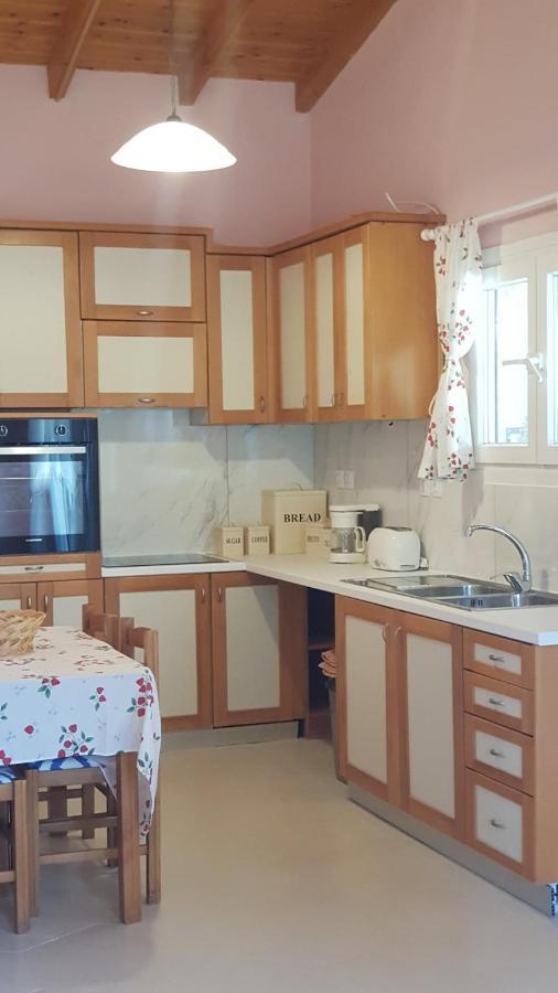 Casa Loukia Apartment Gastouri  Екстериор снимка